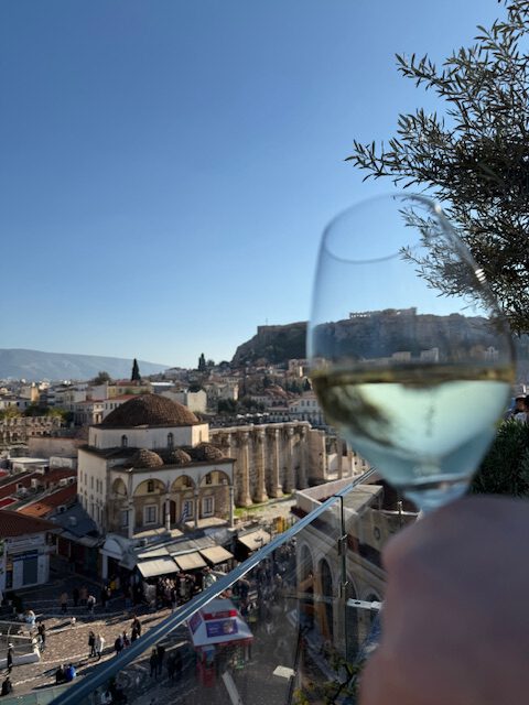Wein trinken in Athen