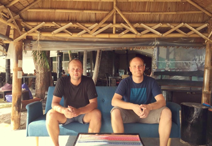 Kevin und Jannis während der Gründungsmonate in Thailand.